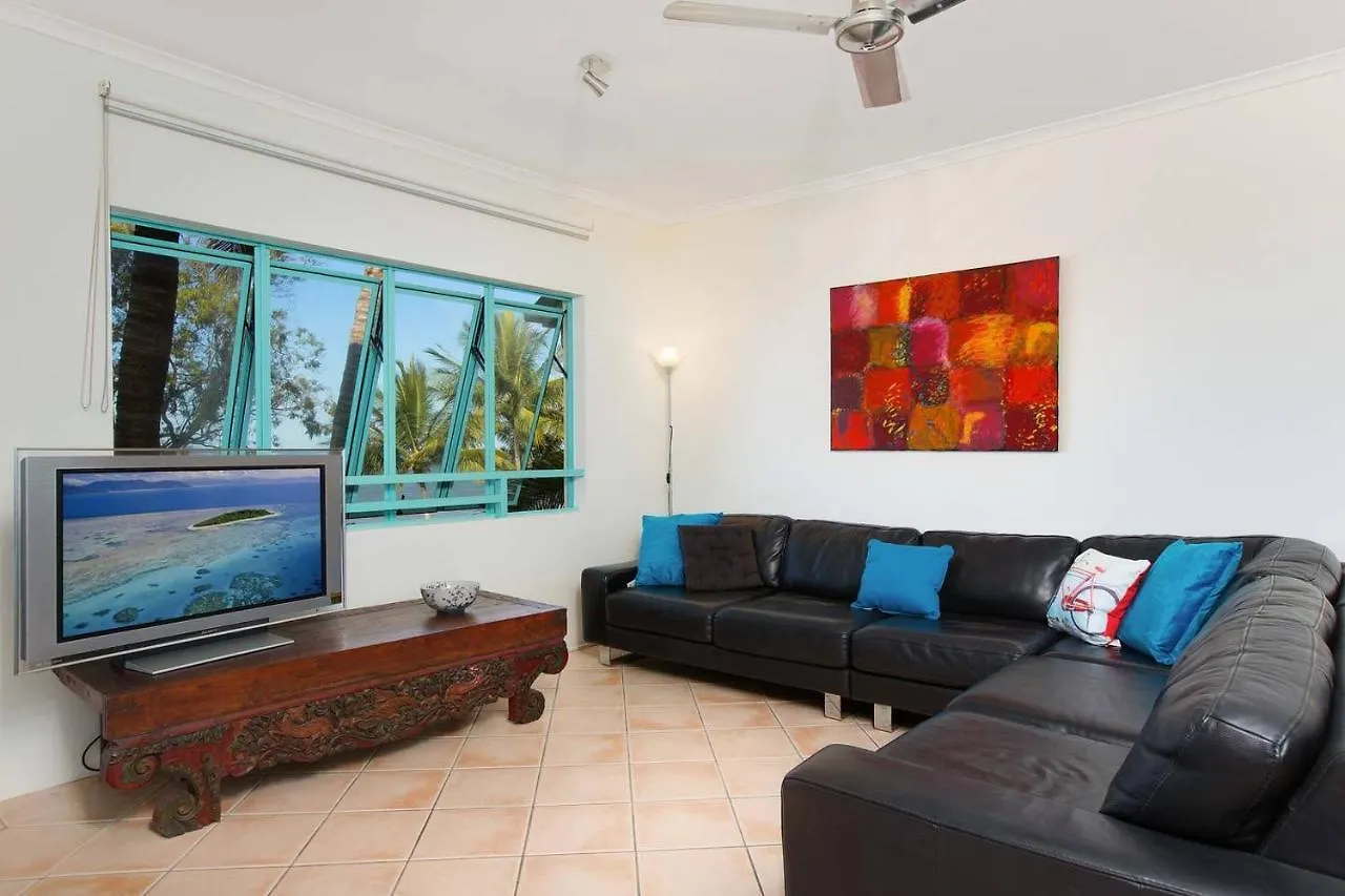 The Beach Shack 3Br Waterfront Resort, Own Wifi Trinity Beach Australia